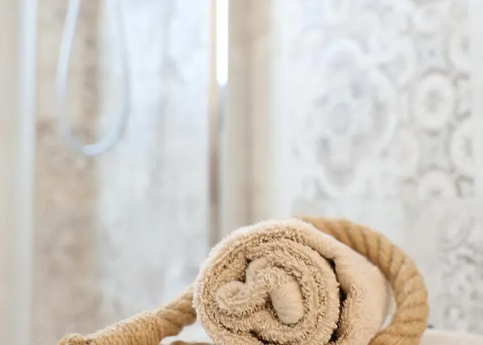 Cgarden فندق مبيت وإفطار ريجّو دي كالابريا